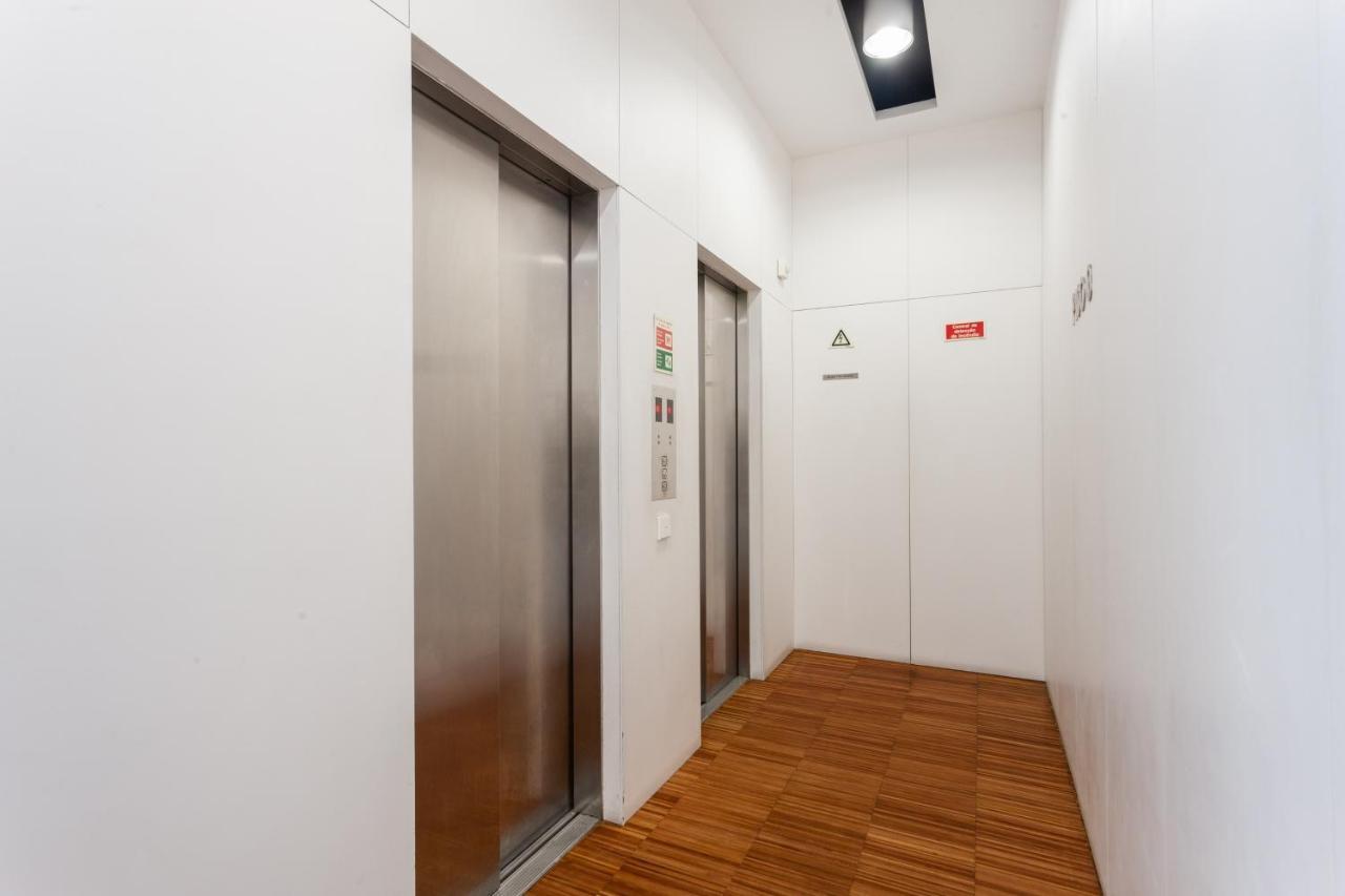 Flh Expo Modern Flat With Balcony Lejlighed Lisboa Eksteriør billede